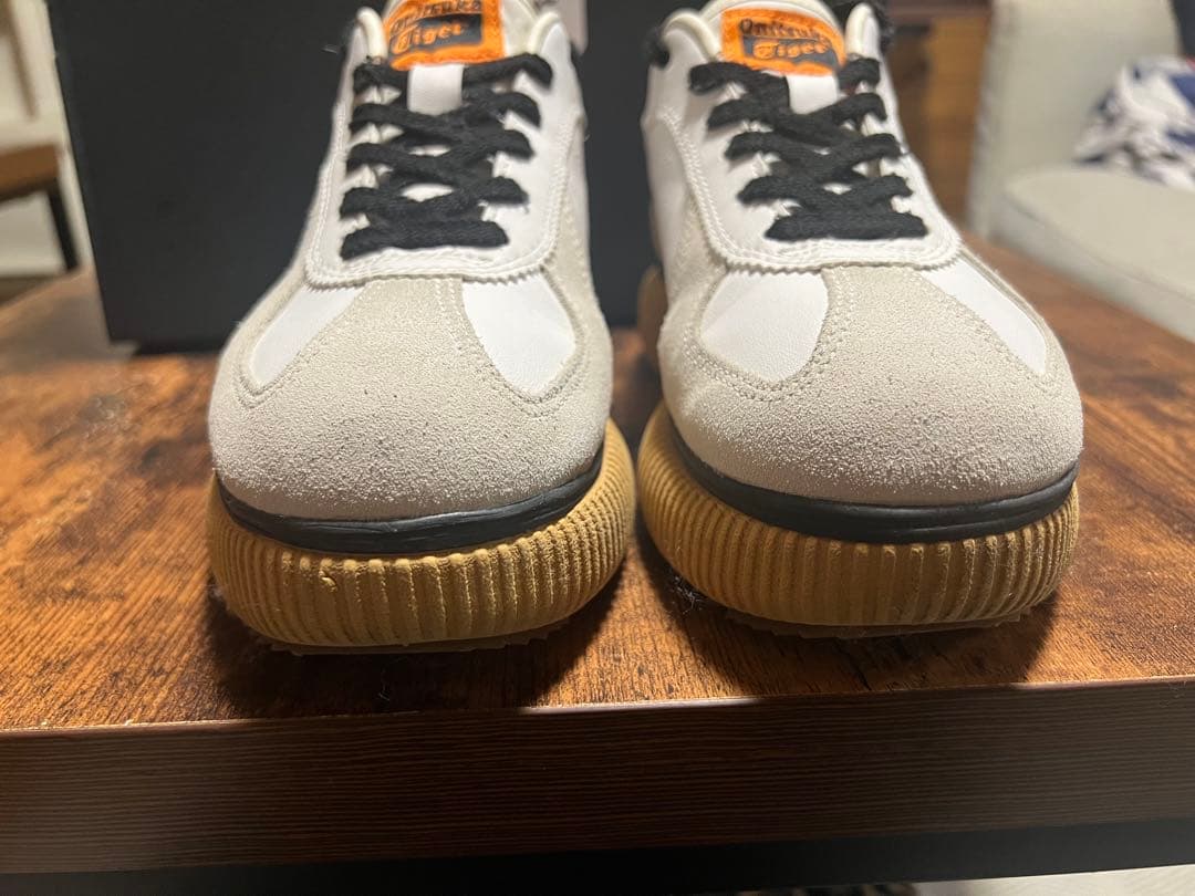 オニツカタイガー デレシティ ハバネロ 23.5