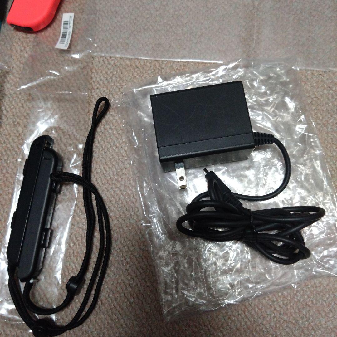 ほぼ未使用に近いNintendo Switch ネオンブルー/ネオンレッド 本体