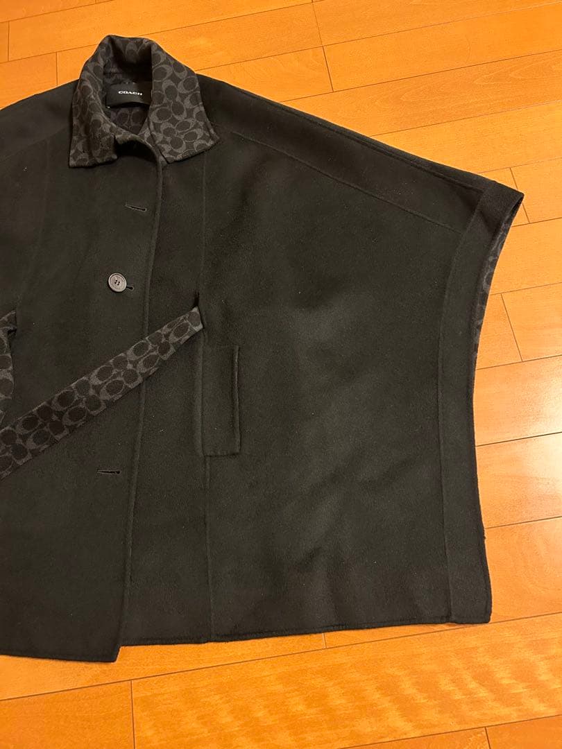 コーチ COACHケープコート ブラック 裏総柄　衣装カバー付　タグ付き　新品