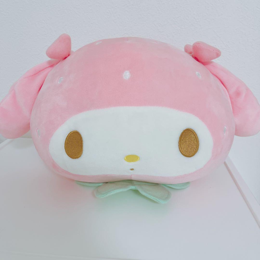 マイメロディ　いちご　ぬいぐるみ　クッション　苺