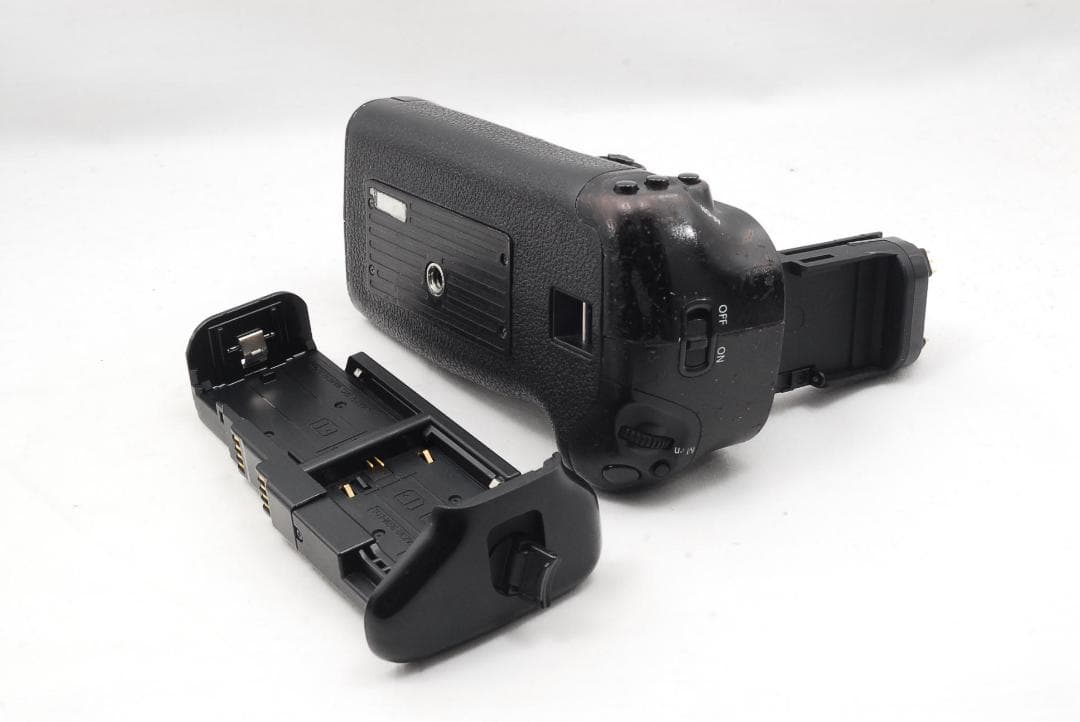 キャノン EOS 5D Mark Ⅲ &バッテリーグリップ BG-E11 003