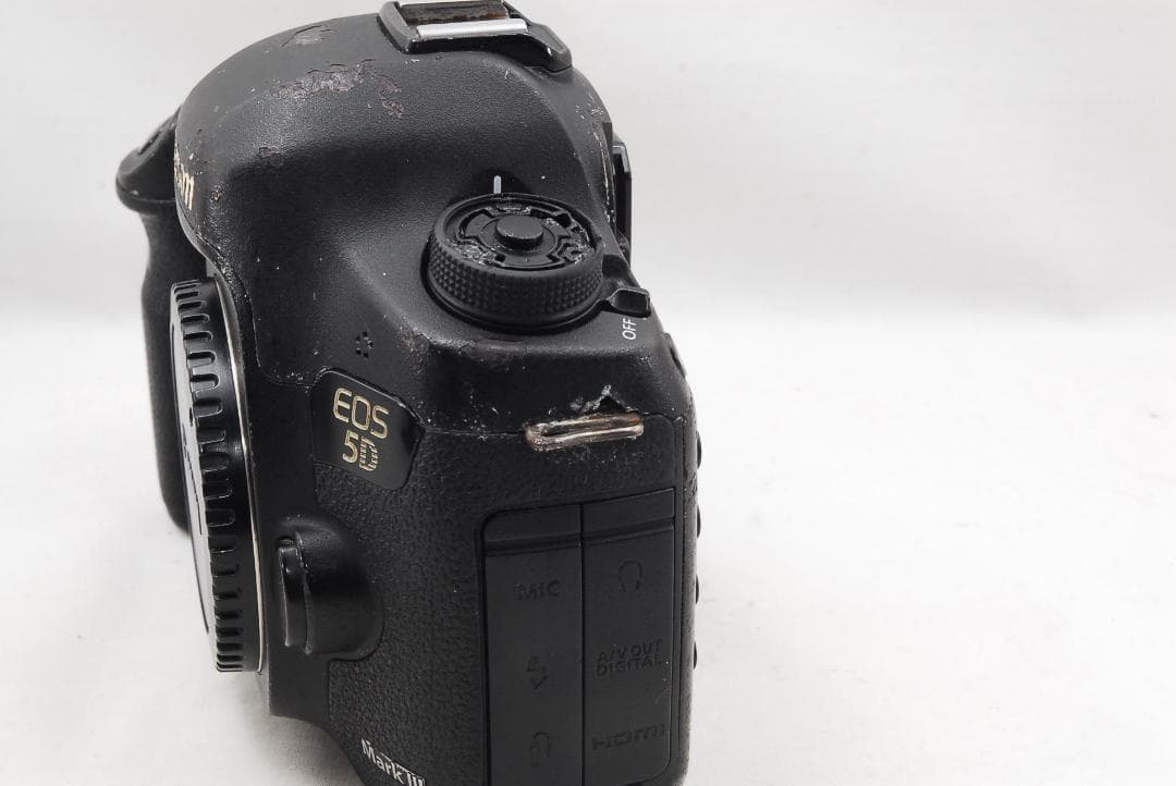 キャノン EOS 5D Mark Ⅲ &バッテリーグリップ BG-E11 003