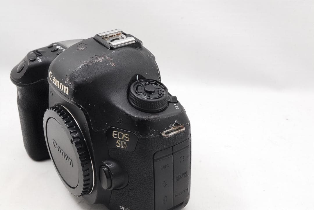 キャノン EOS 5D Mark Ⅲ &バッテリーグリップ BG-E11 003