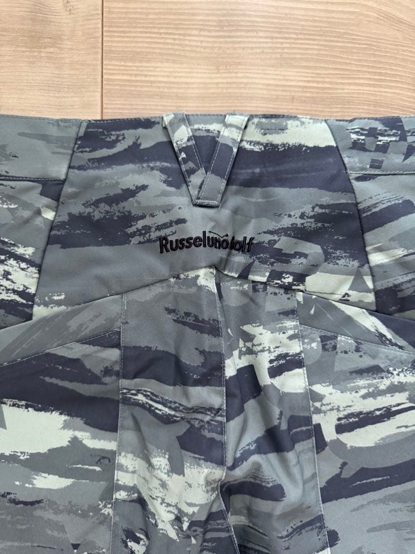 ラッセルノ　メンズ　ハーフパンツ　サイズ5