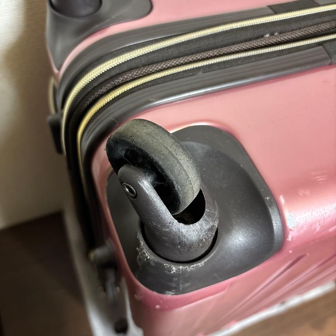 【良品】ムーミン　4輪　スーツケース　63L リトルミィ