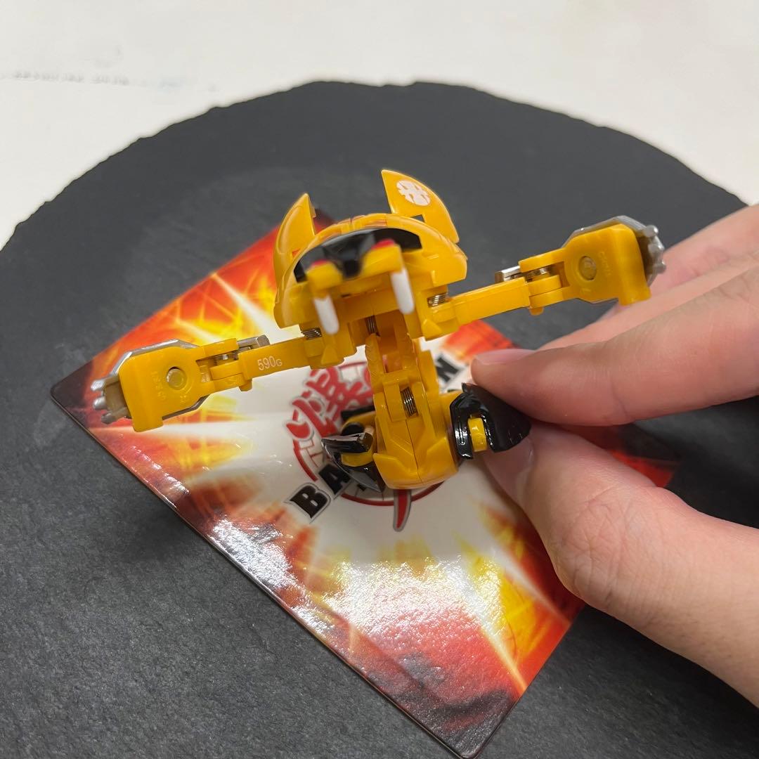 爆丸 爆テク グレンドラガオンGクリアメタルver 豹ジャガード 鯱