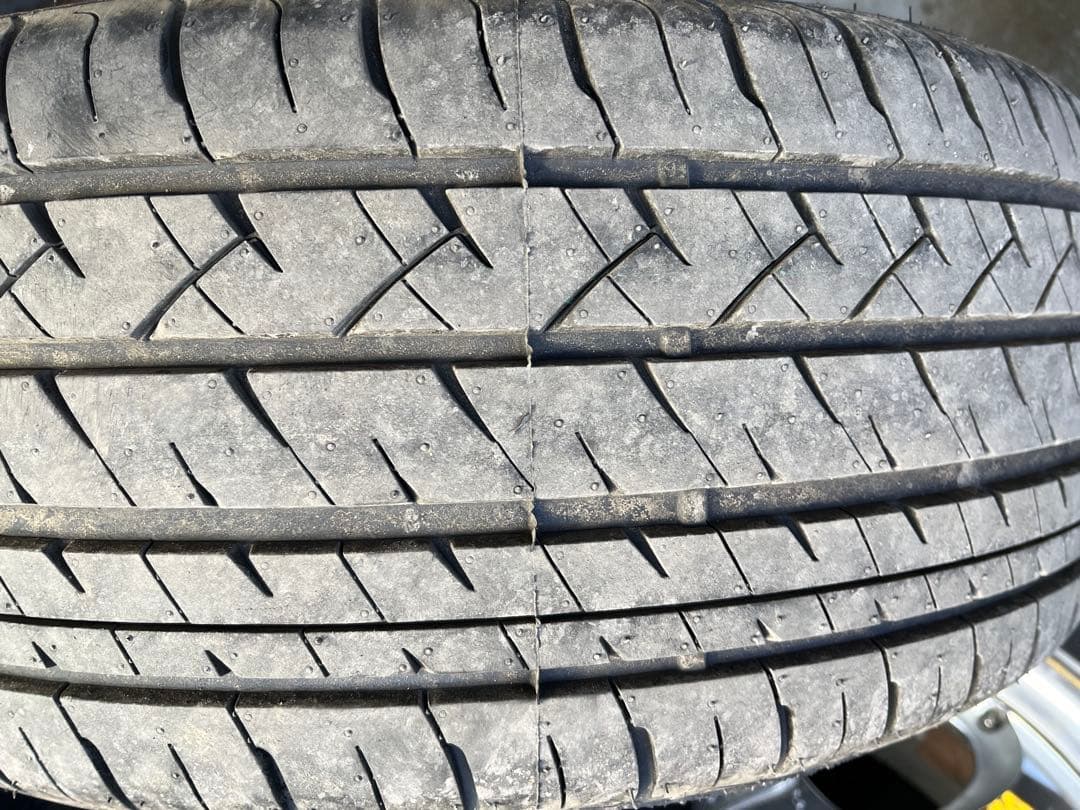 18インチ ホイールセット タイヤ付き　タイヤ新品