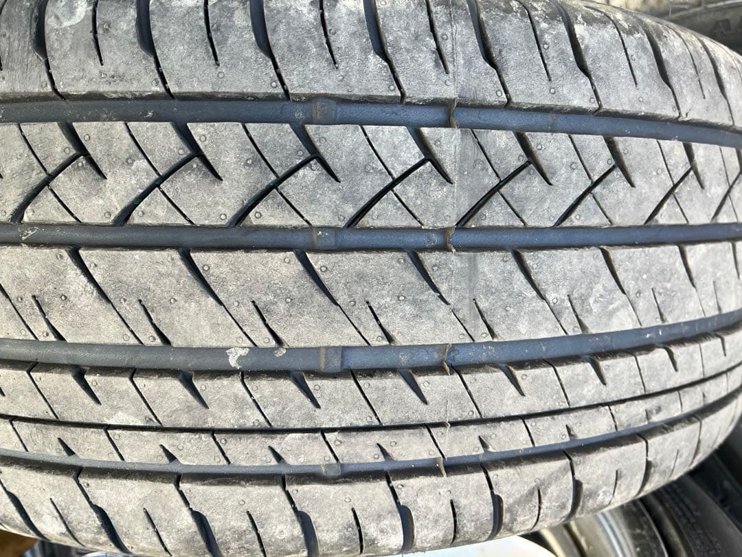 18インチ ホイールセット タイヤ付き　タイヤ新品