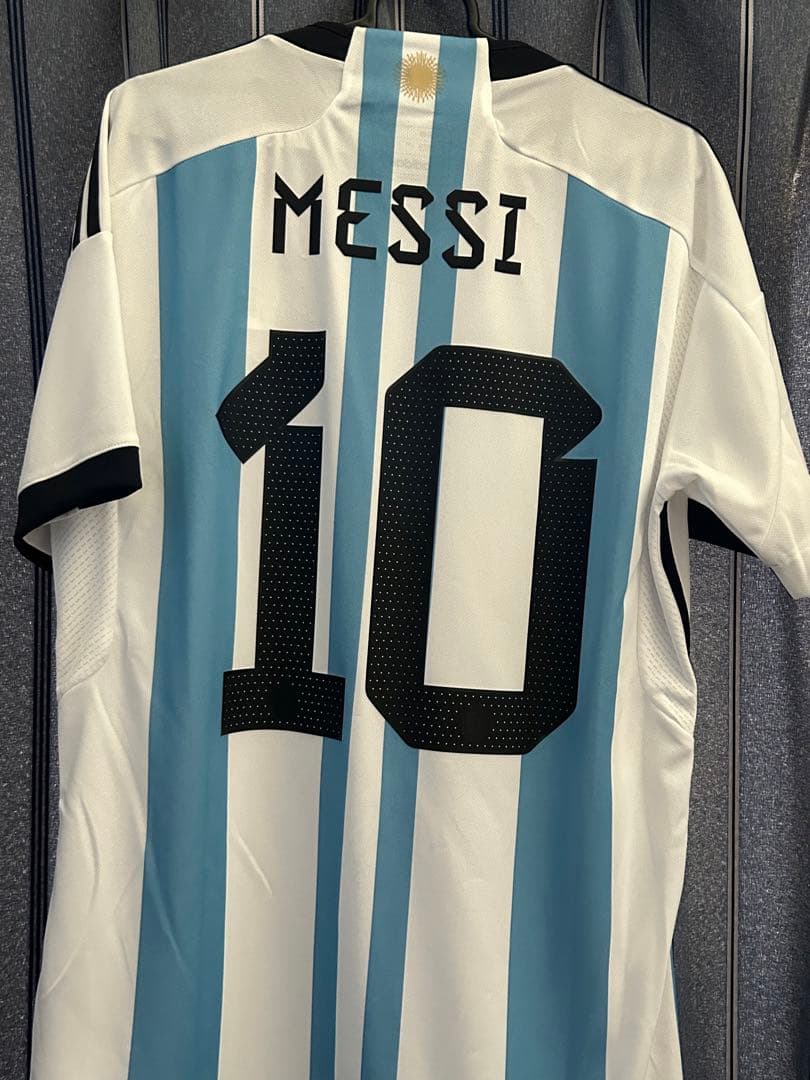 アルゼンチン代表カタールW杯モデル(2スター) メッシの通販はau PAY