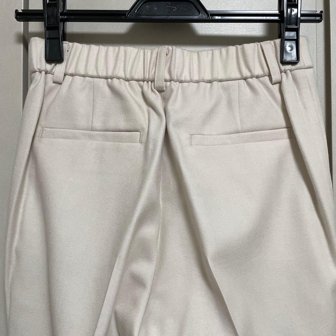 【未使用タグ付】23区　ウールミルドストレッチ テーパードパンツ