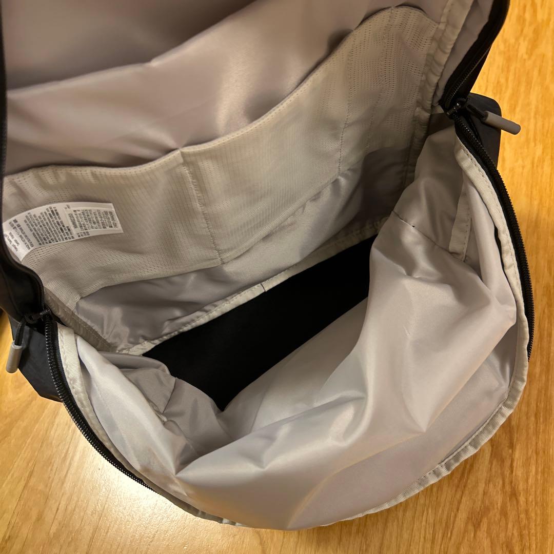 ノースフェイス　ネバーストップデイパック（レディース）リュック／デイパック