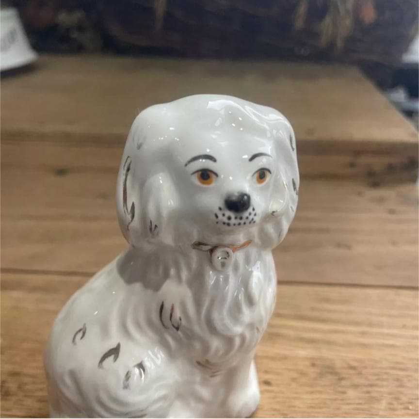 ★Chorocota★英国Beswickスタッフォードシャードッグ