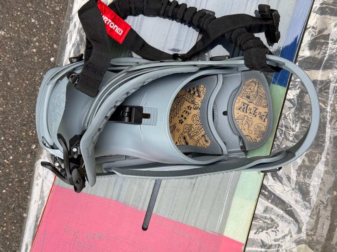 FLUX AH ビンディング　バートン　CUSTOM スノーボード 162