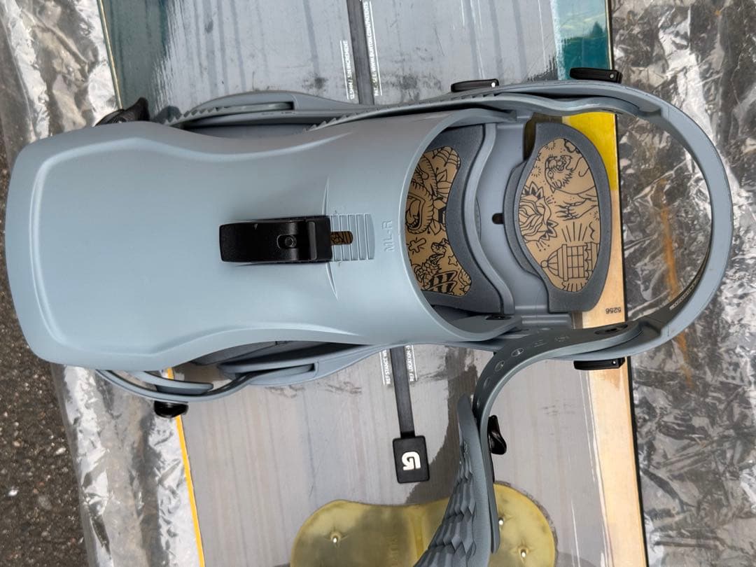 FLUX AH ビンディング　バートン　CUSTOM スノーボード 162