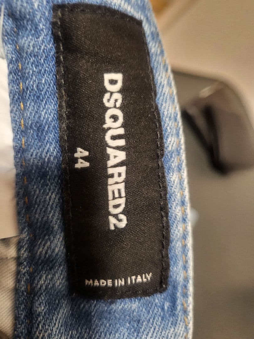 DSQUARED2 アニバーサリースーパーロウ　ディースクエアード　デニム