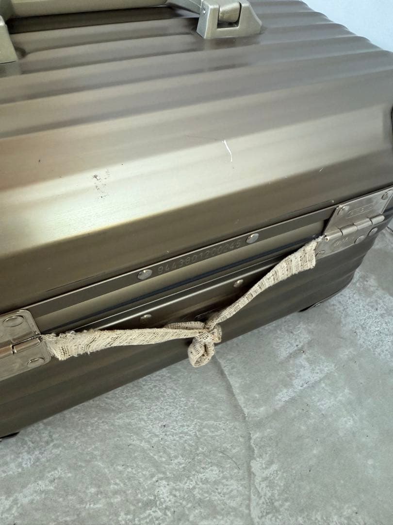 M*I様 リモワ トパーズ　チタニウム　ビューティケース rimowa