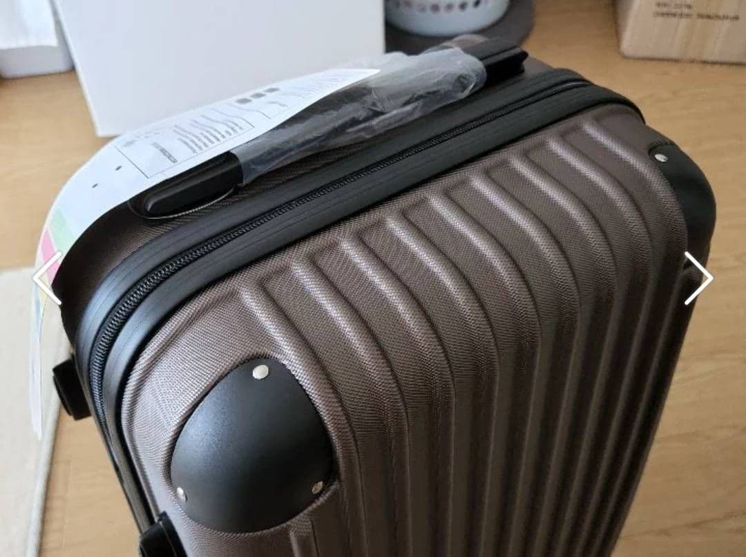 大容量　軽量　スーツケース 本体　高品質　Lサイズ　XLサイズ　ブラウン