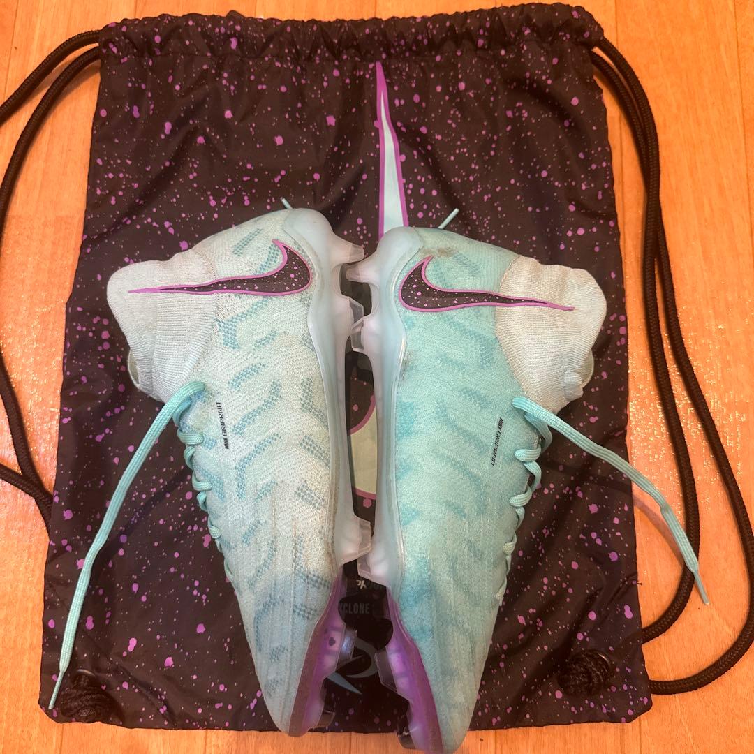 Nike Phantom LUNA FG スパイク