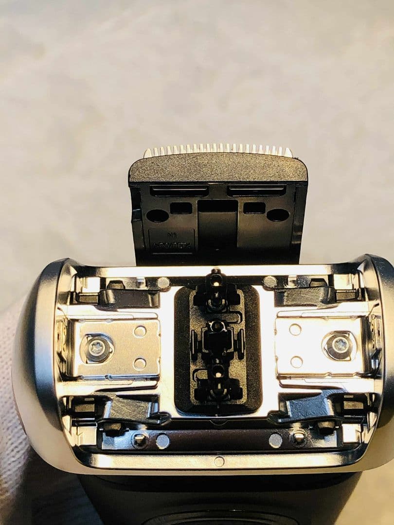 【展示、未使用品】Braun S8 8410s ブラウンシリーズ8