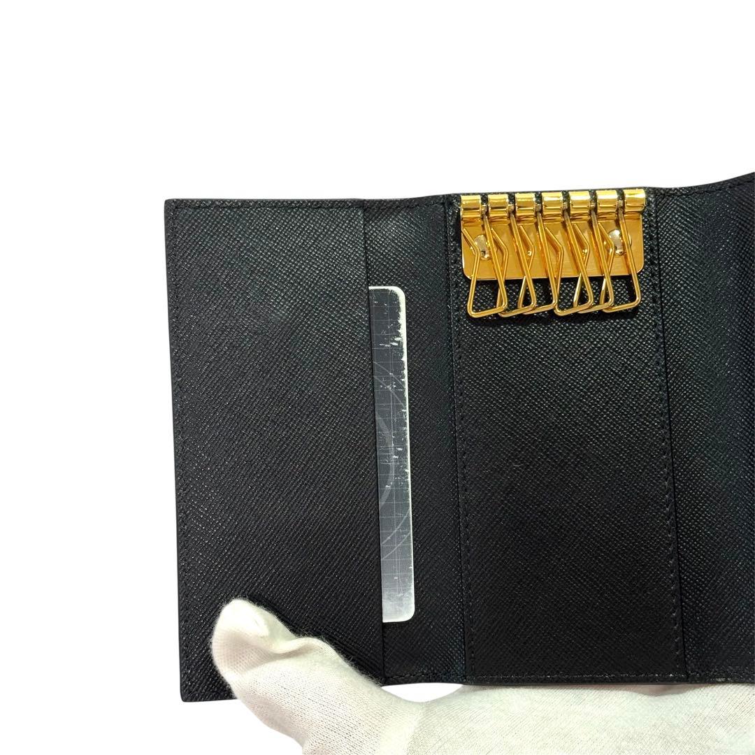 MARNI　マルニ　レザー　キーケース　ブラック　ゴールド　カードケース　財布