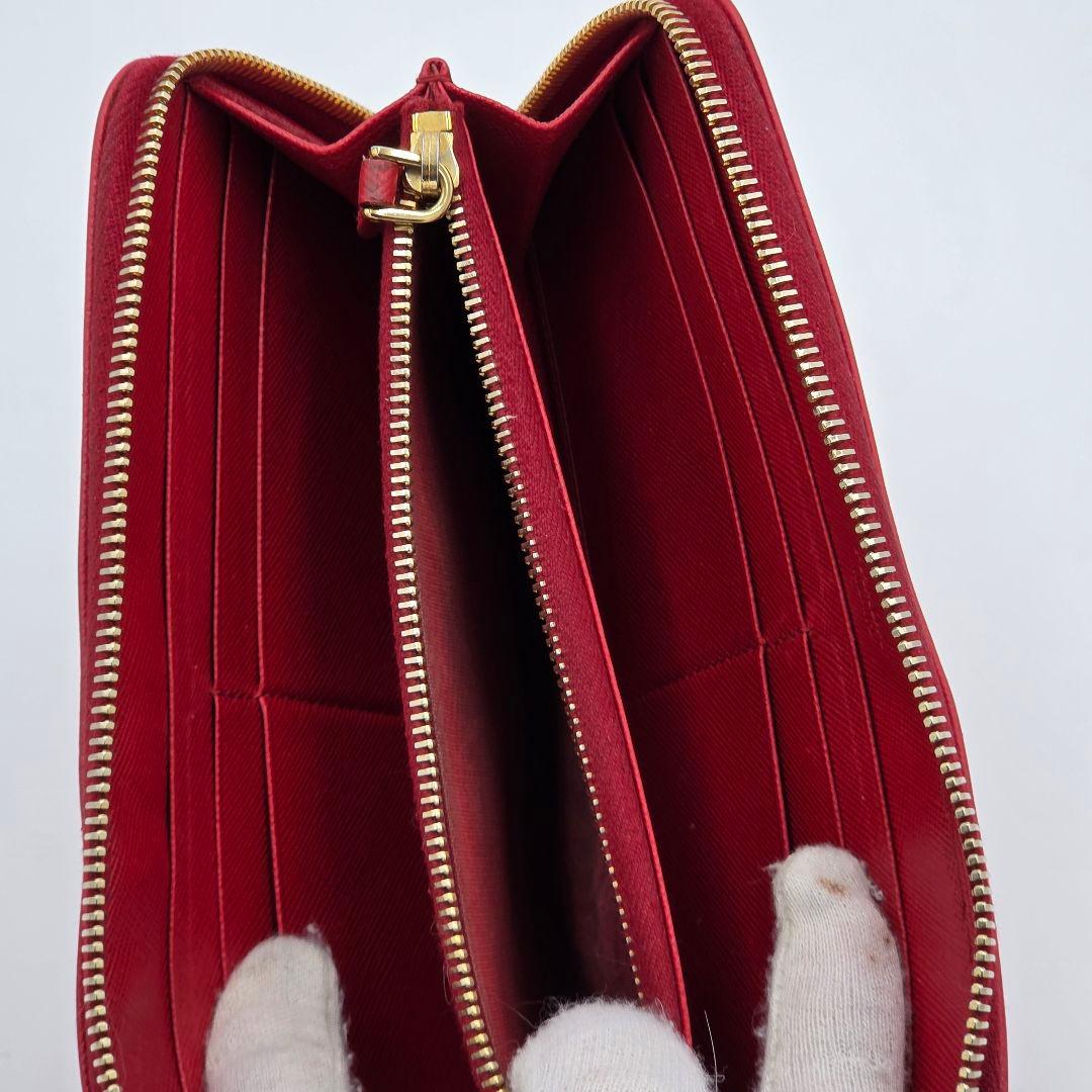 【美品】PRADA プラダ　長財布　ブラック　チェリー　ジッピー　ラウンド