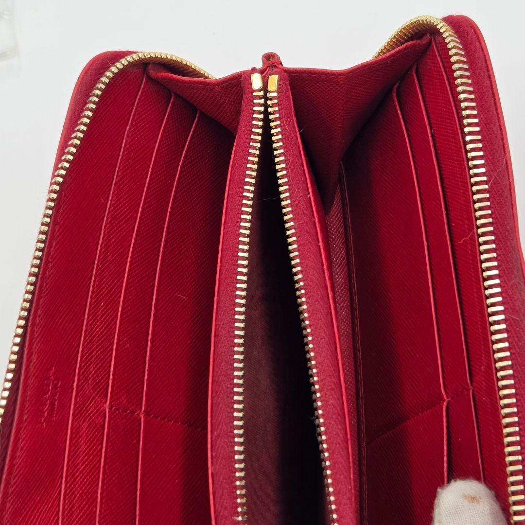 【美品】PRADA プラダ　長財布　ブラック　チェリー　ジッピー　ラウンド