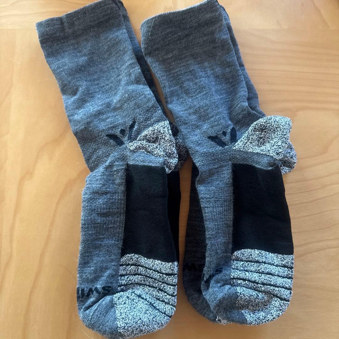 スウィストウィック　Swiftwick Flite XT Trail 2足