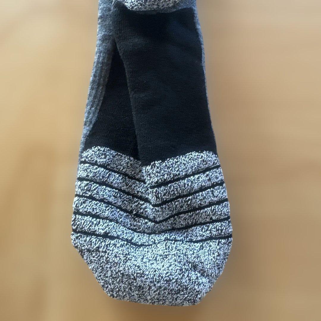 スウィストウィック　Swiftwick Flite XT Trail 2足