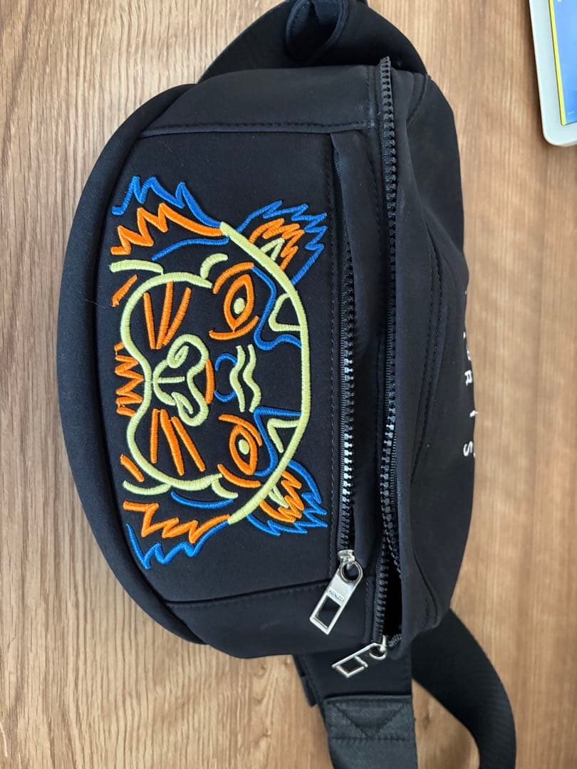 KENZO ケンゾー タイガー刺繍 ボディバッグ ウエストポーチ ブラック