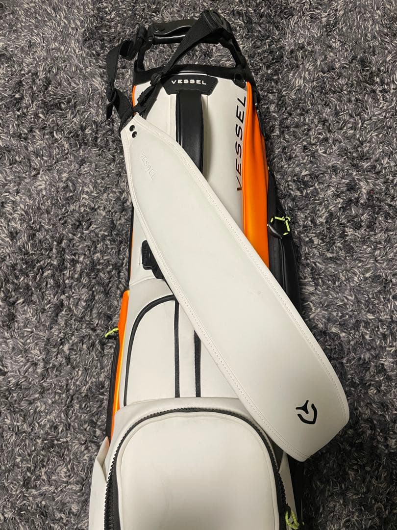 Vessel キャディバッグ ホワイト・オレンジ・ブラック