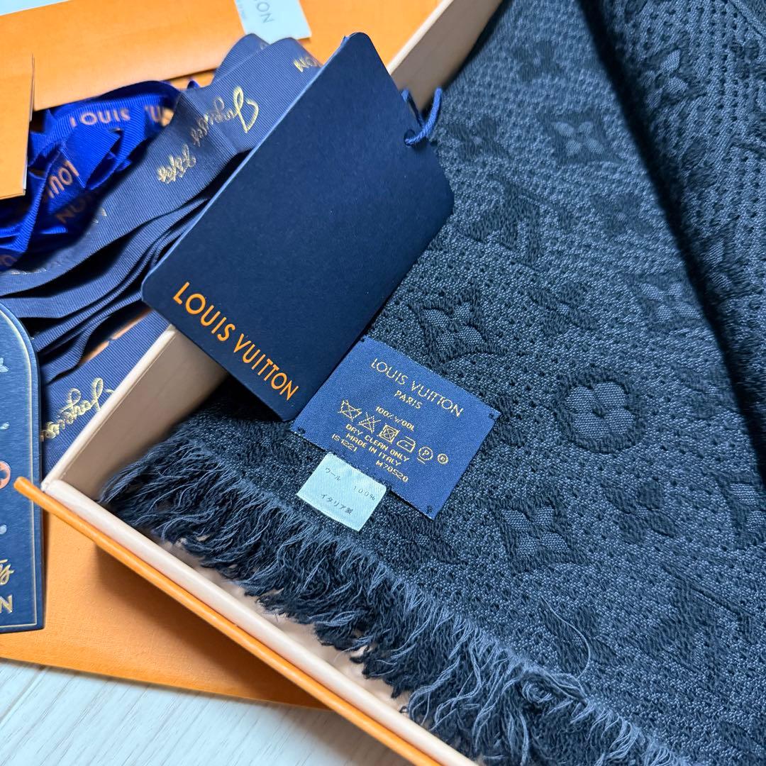 新品箱紙袋付❗️LVロゴマフラー✨ヴィトンマフラー❗️ヴィトン　マフラー　メンズ