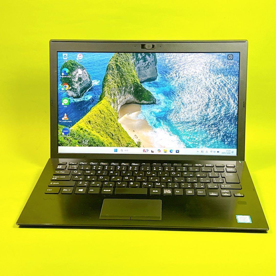 16GB 極速i7‼️windows11 SSD薄型ノートパソコン カメラ軽量