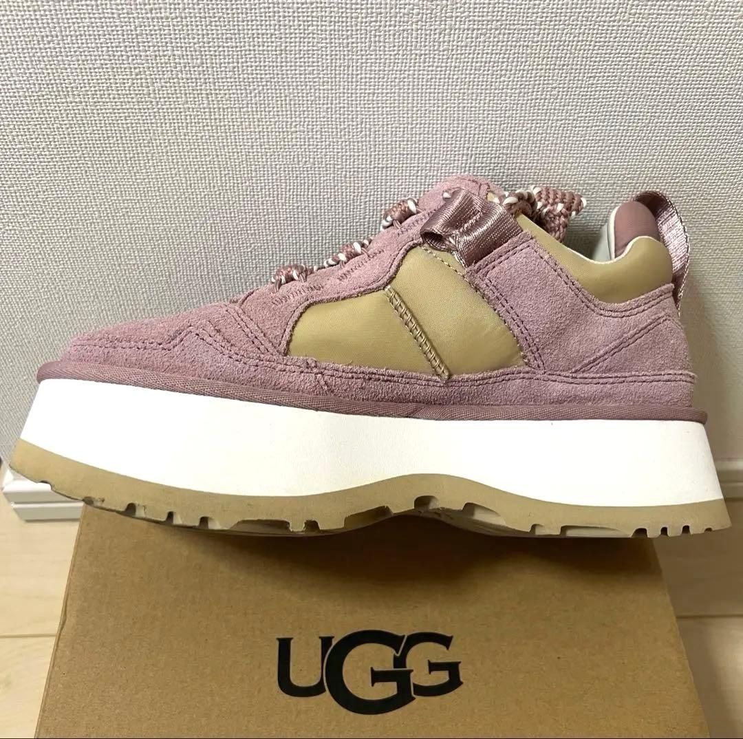 UGG 厚底スニーカー ピンク