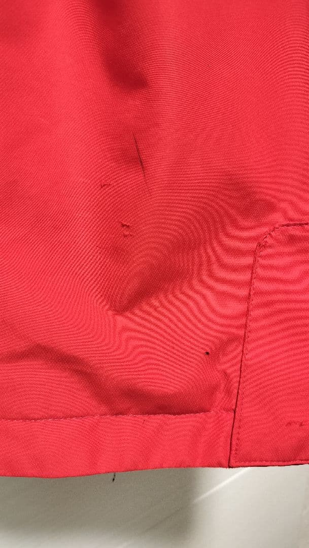 DESCENTE　スキーウェア M 黒 赤 ロゴ入り