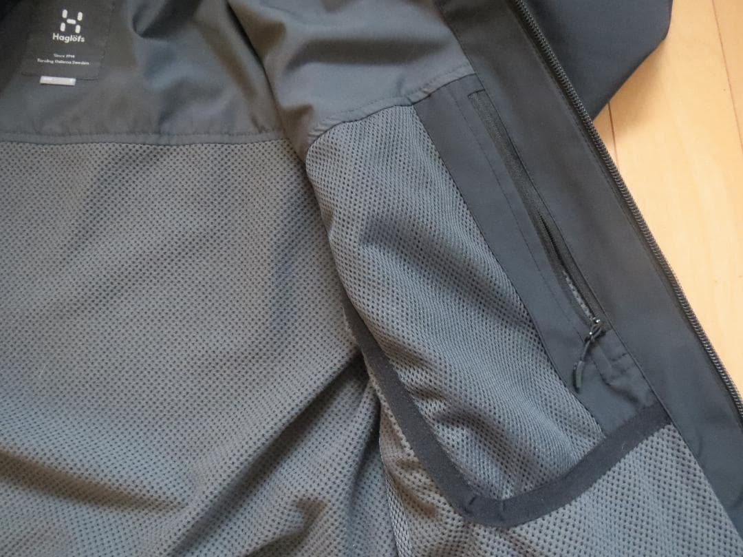 ホグロフス　ジャケット　エッジガード付(取外可能)