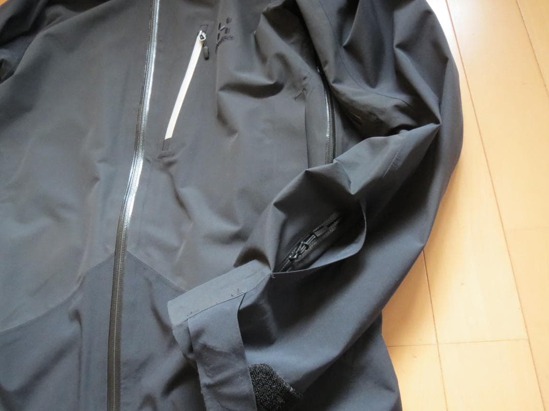 ホグロフス　ジャケット　エッジガード付(取外可能)