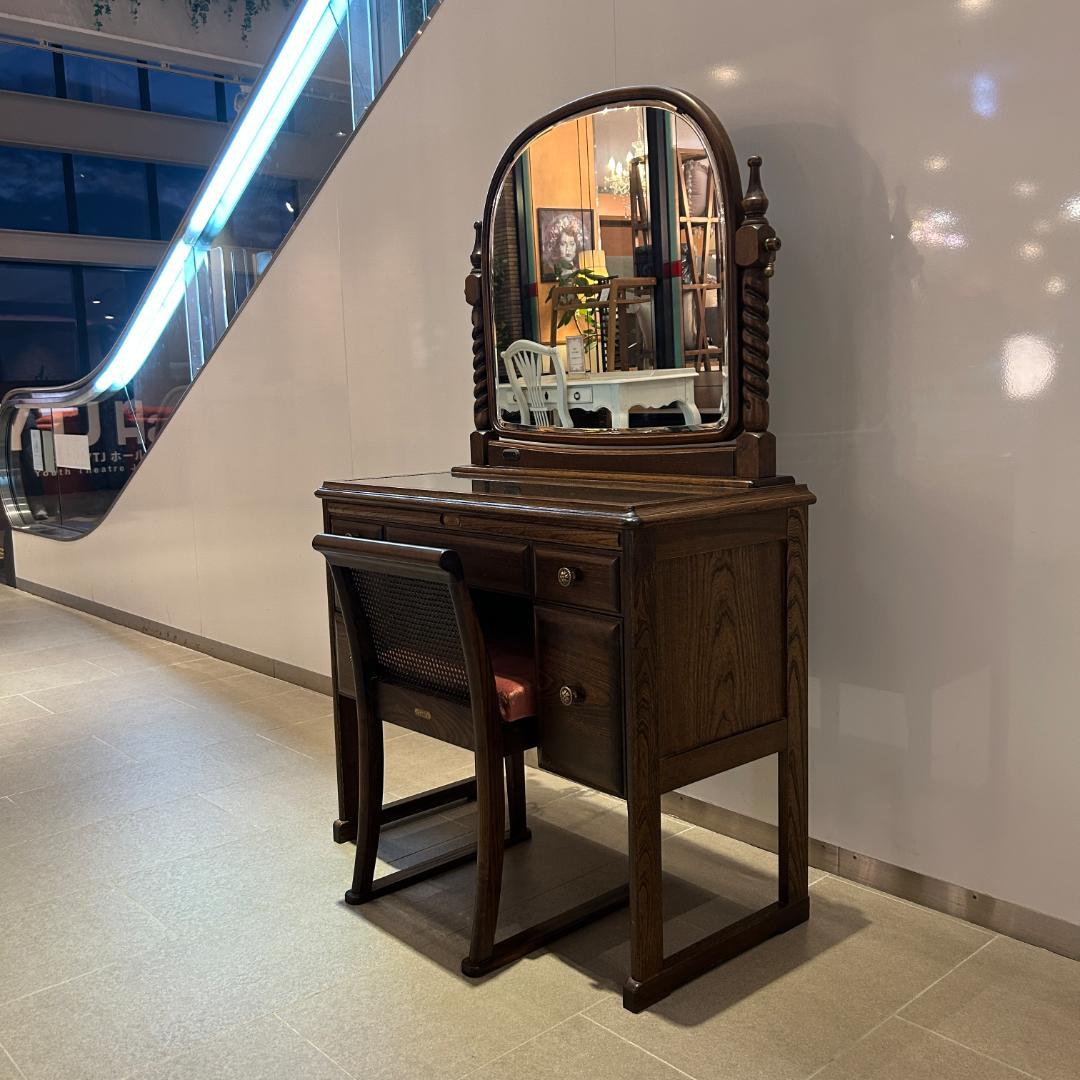 期間限定値下♥【高梨産業 ＲＯＢＩＮ】　オーク無垢材　ドレッサー 椅子付き 飛騨産業/PS224 北欧テイスト ツートンカラーのダイニングチェア