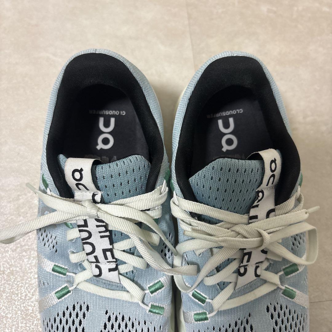 【美品】On スニーカー 24cm Cloudsurfer on