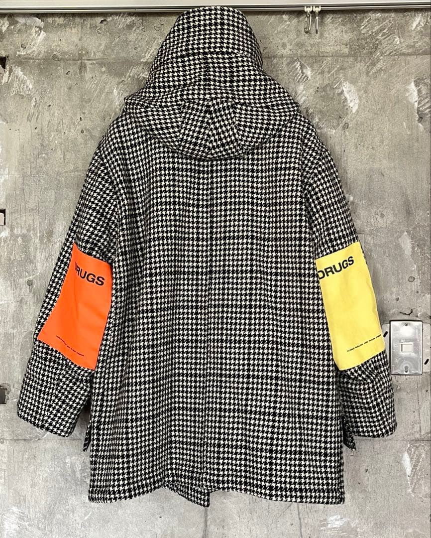 ラフシモンズ　2018AWコート DRUGS