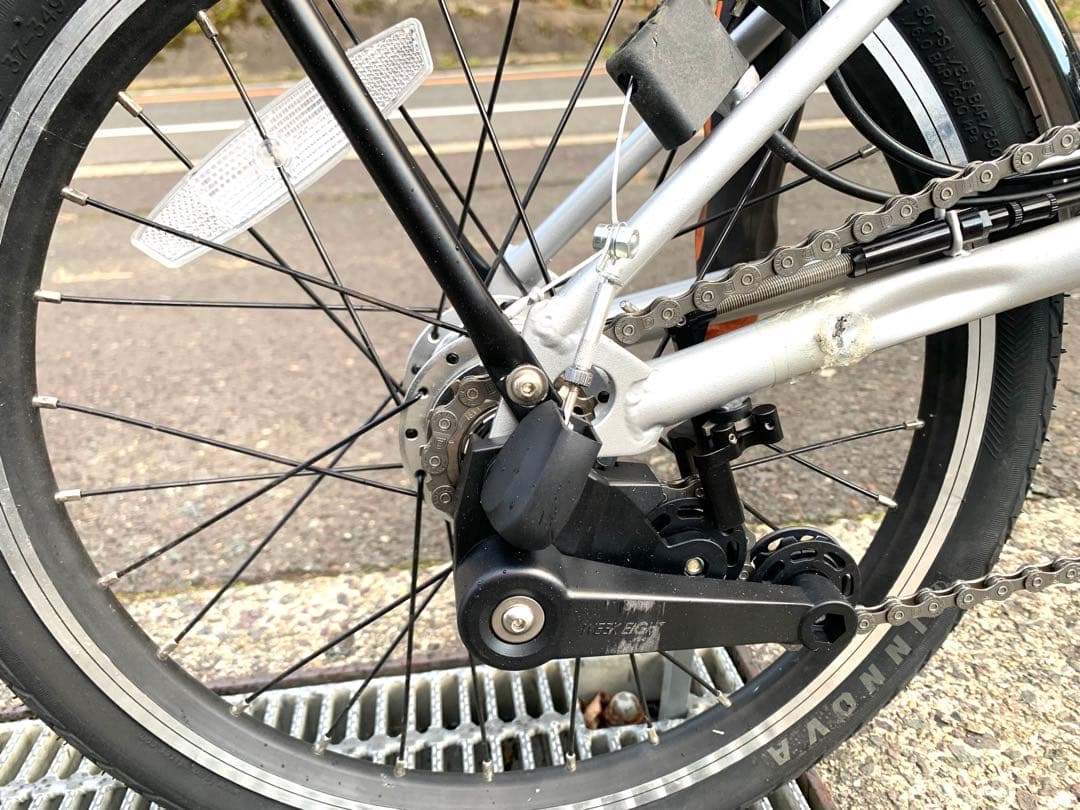 美品】未使用品 即乘 折り畳み転車 EIGHT ミニベロSRF3 内3速 16