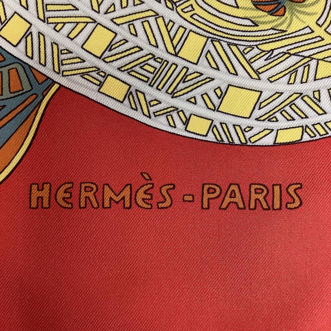 さ*こ様 【美品】HERMES エルメス スカーフ バンダナ 馬柄 レッド系