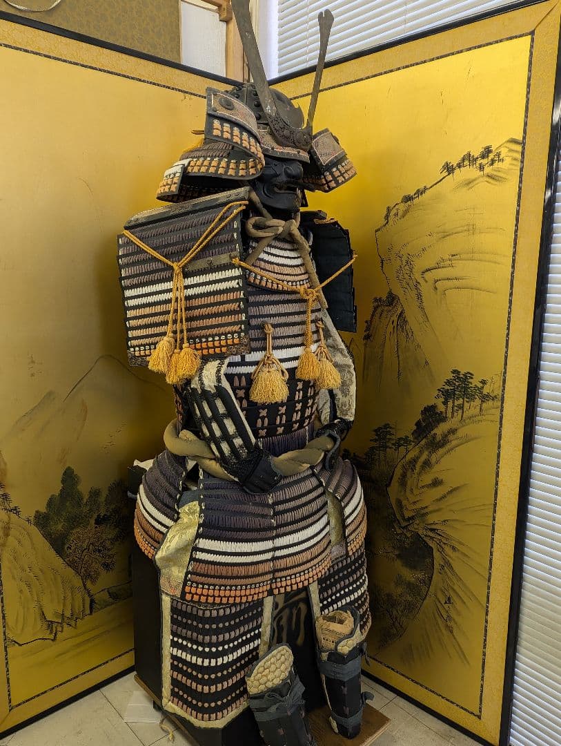 等身大 甲冑 鎧兜 鎧一式 甲冑 鎧櫃 鎧立付 面頰 赤糸大縅鎧 全高170cm
