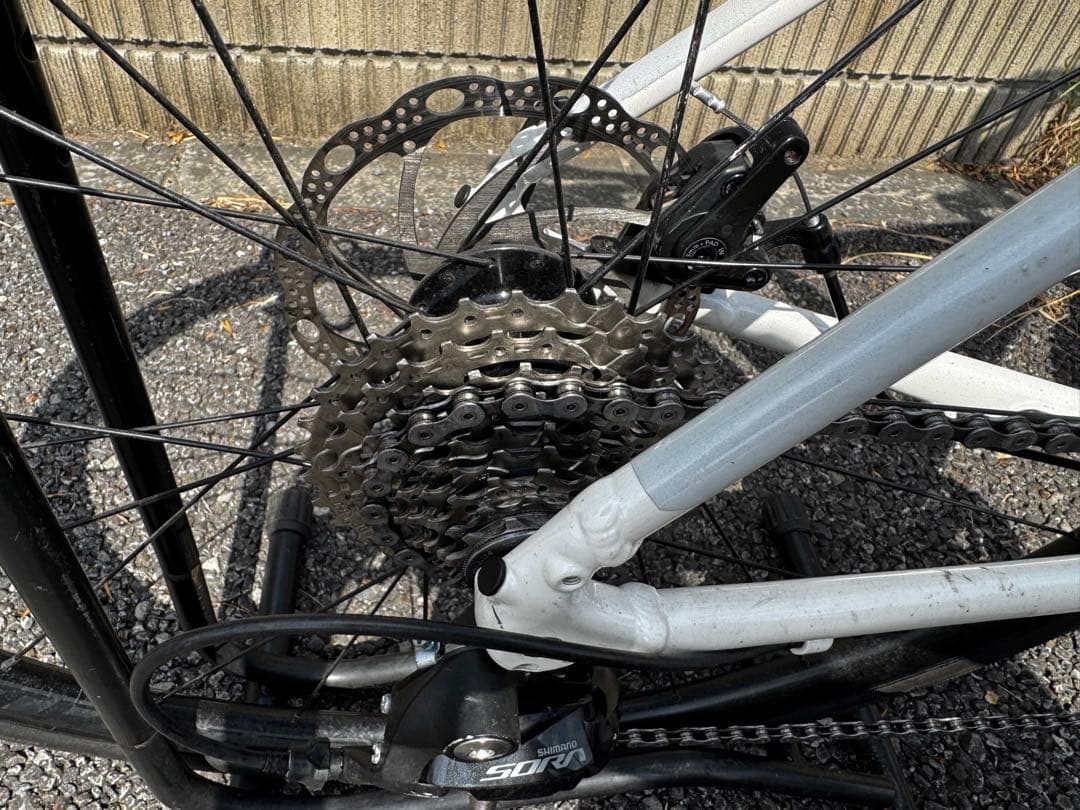 TREK ホワイト ロードバイク Shimano Sora