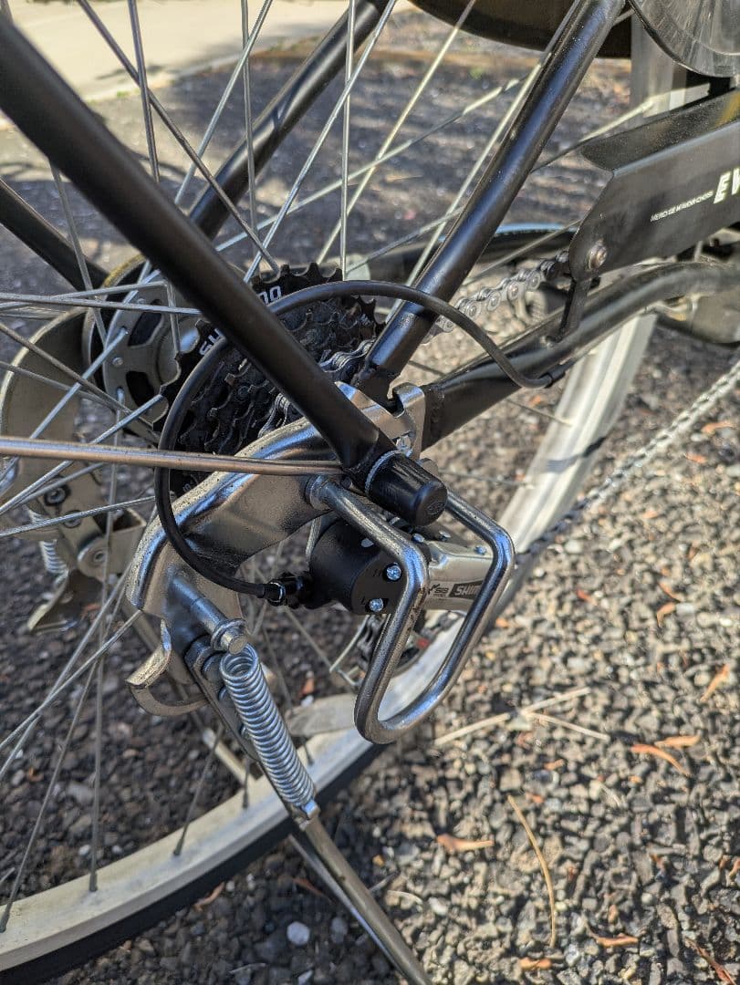 直接引取限定】電動アシスト自転車 後輪タイヤ、チェーン類新品