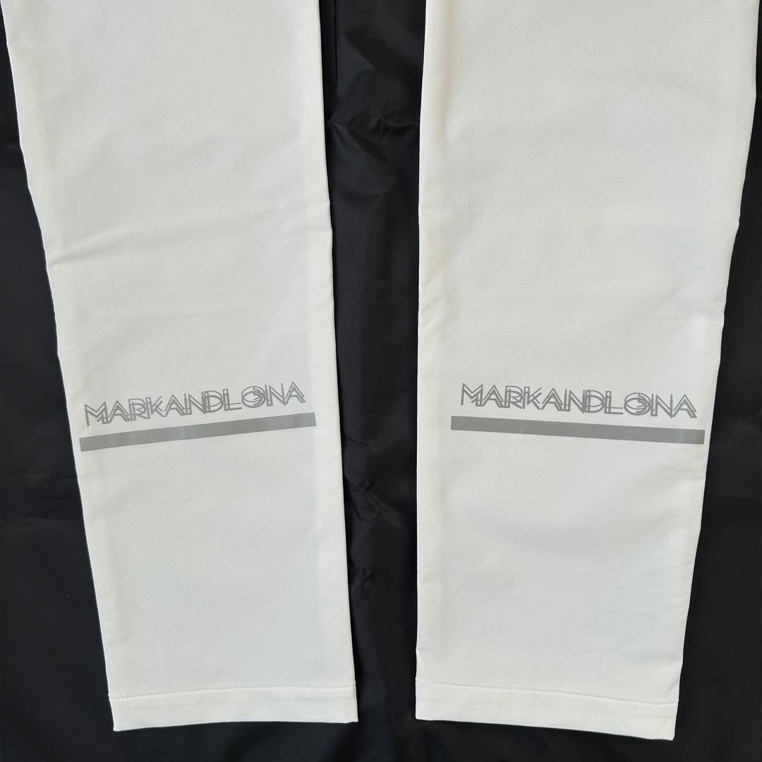 マークアンドロナ 2025年モデル テクニカルパンツ ホワイト スカルロゴ