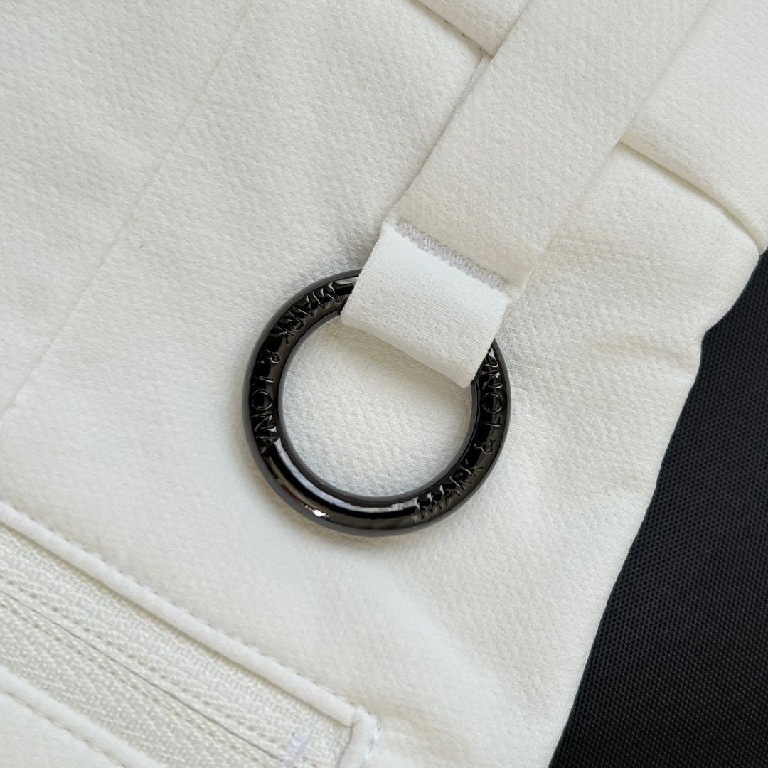 マークアンドロナ 2025年モデル テクニカルパンツ ホワイト スカルロゴ