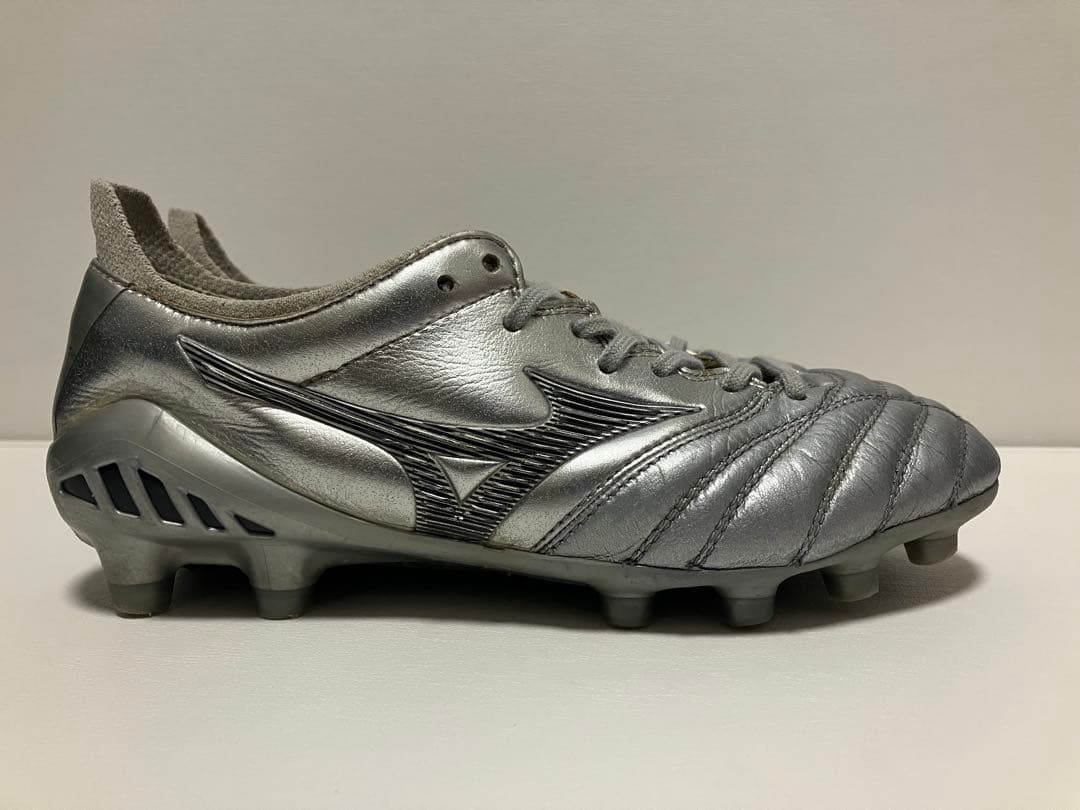 【値下げ】モレリアネオ3 JAPAN 限定カラー 23cm