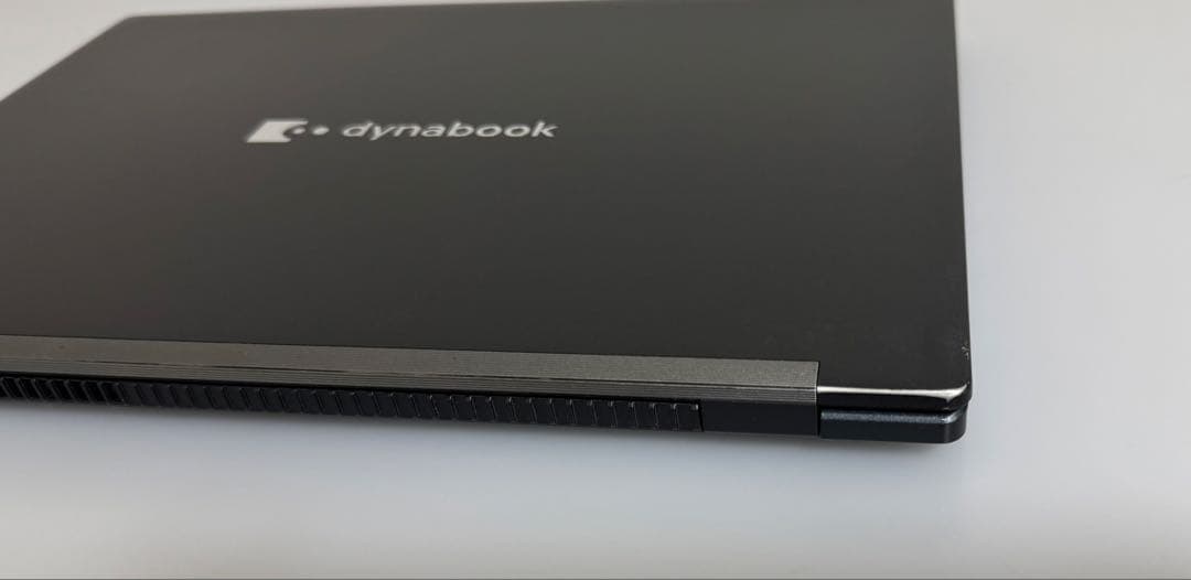 累積1357 東芝 G83/HS 256GB Office 指紋・顔認