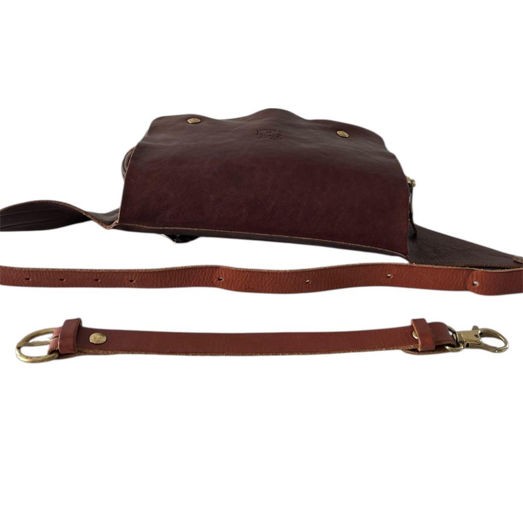 イルビゾンテ　ボディバッグ　ダークブラウン　ユニセックス