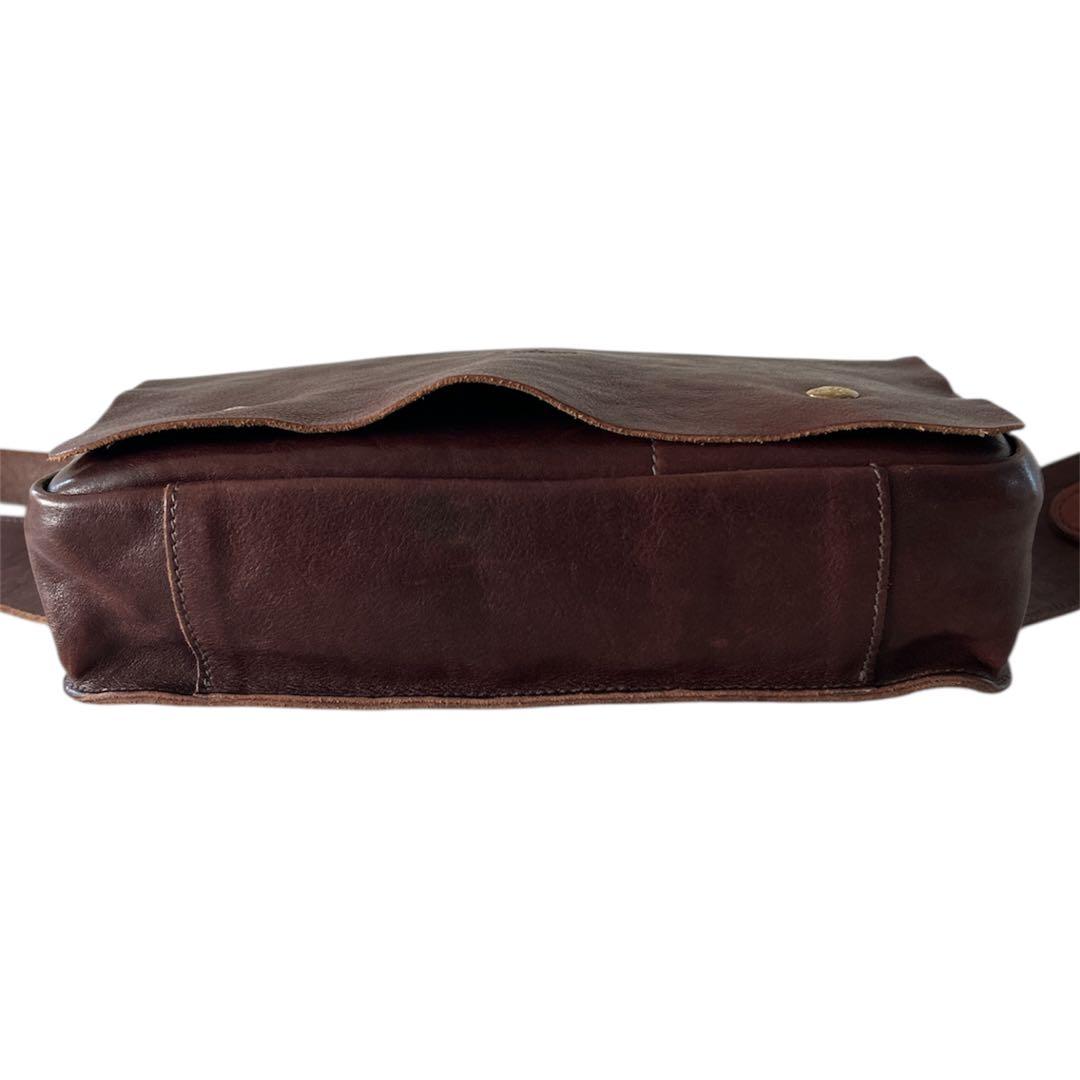 イルビゾンテ　ボディバッグ　ダークブラウン　ユニセックス